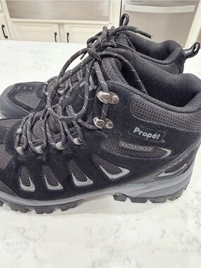 Propet Men's Black Waterproof Trail Boots
